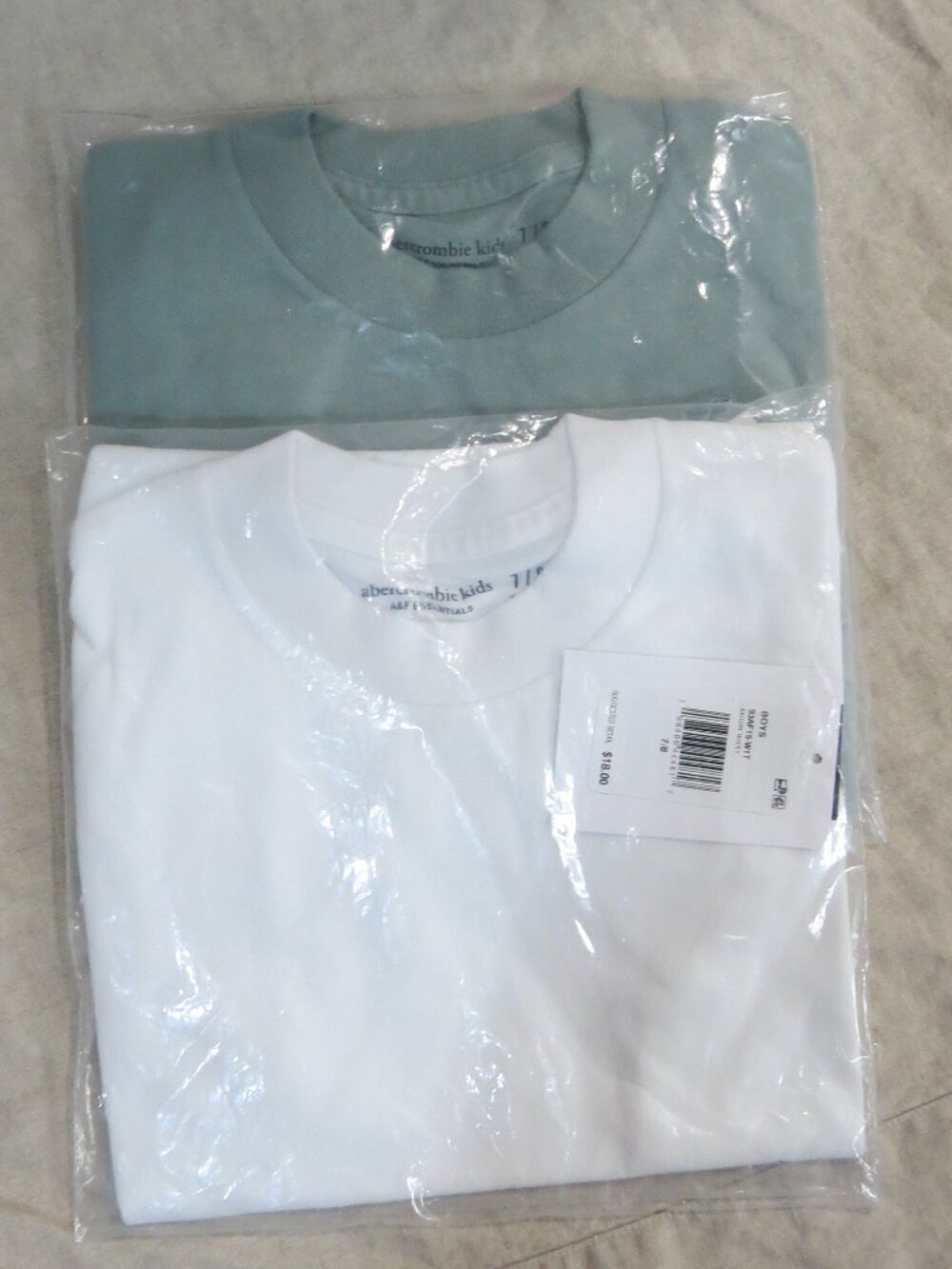 Abercrombie Kids Boy Essential Crew Neck Tee (SET of 2) SIZE 7/8 White, Green